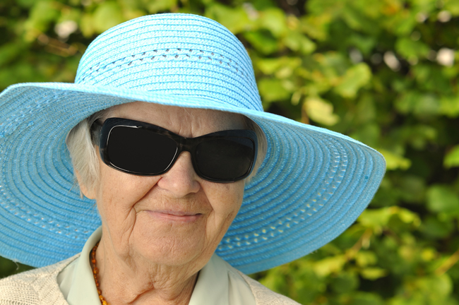 Beat the Heat: Summertime Activity Ideas for Elders and Caregivers - Southeast Michigan Home Care Blog Posts | CareOne Senior Care - plc7